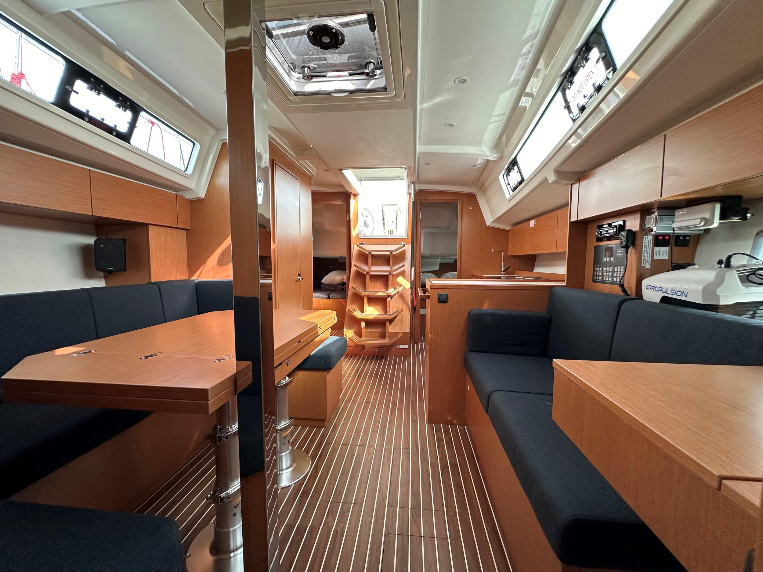 Bavaria C38 — photo 13