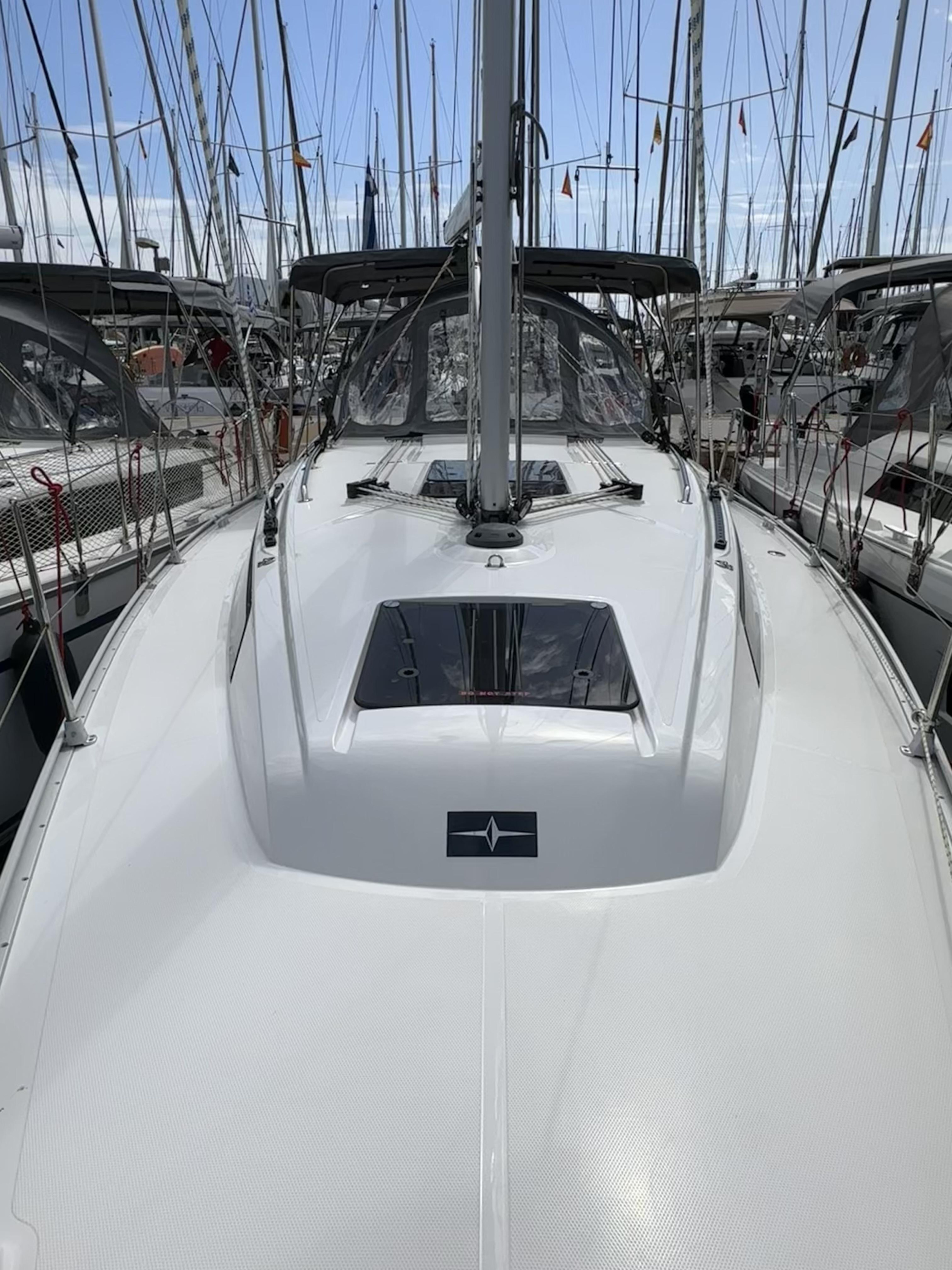 Bavaria Cruiser 34 — photo 4
