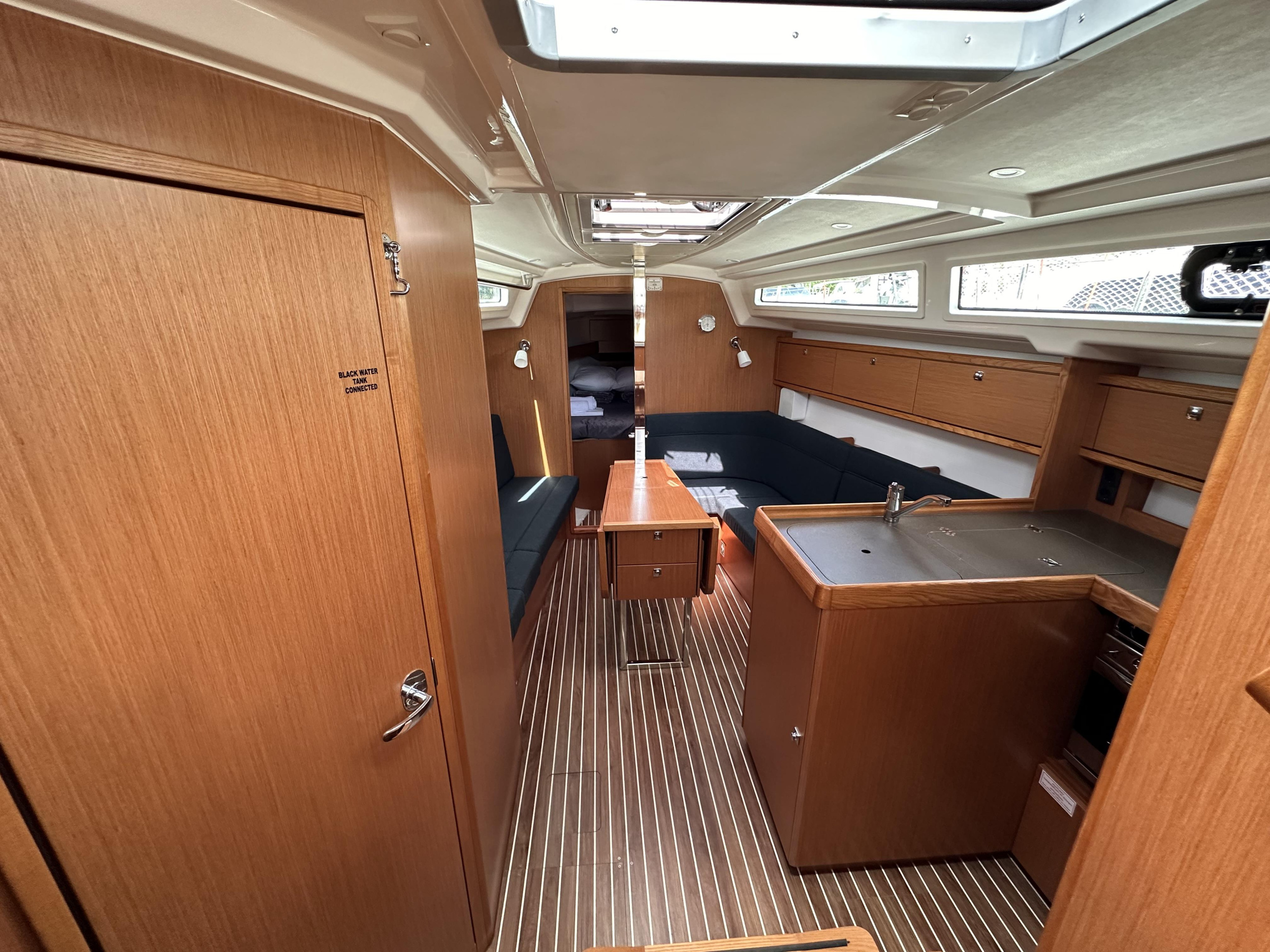 Bavaria Cruiser 34 — photo 5
