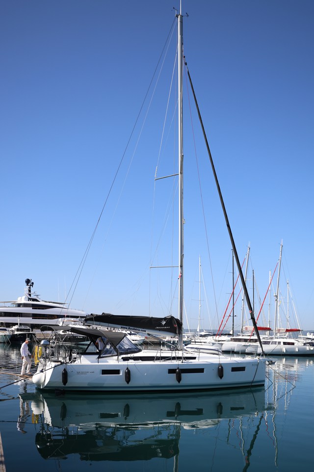 Sun Odyssey 440 - 3 cab. — photo 3