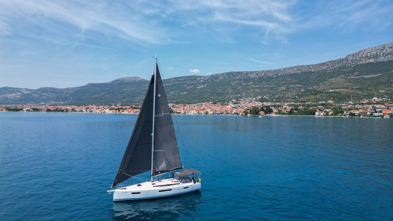 Sun Odyssey 440 - 3 cab. — photo 8