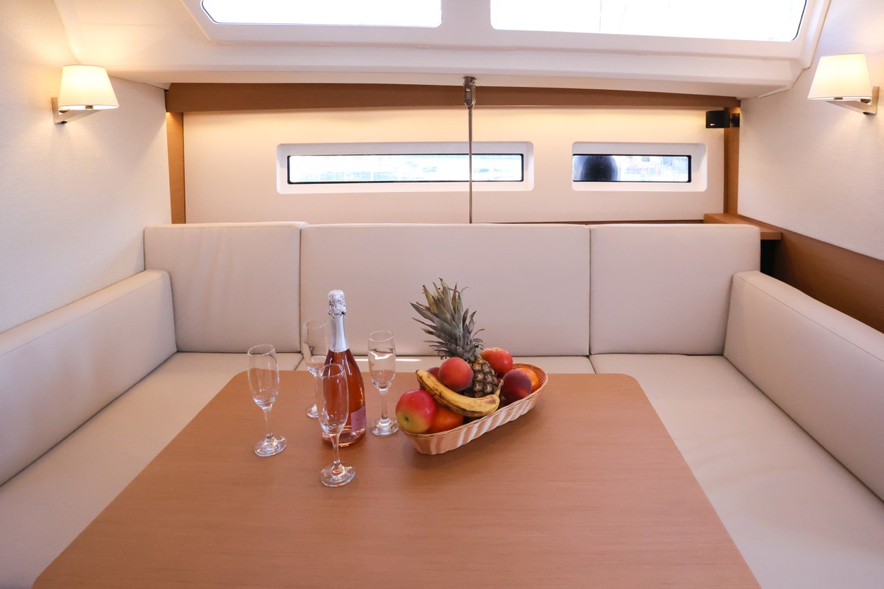 Sun Odyssey 440 - 3 cab. — photo 15