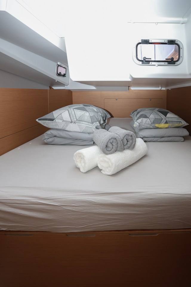 Sun Odyssey 440 - 3 cab. — photo 19