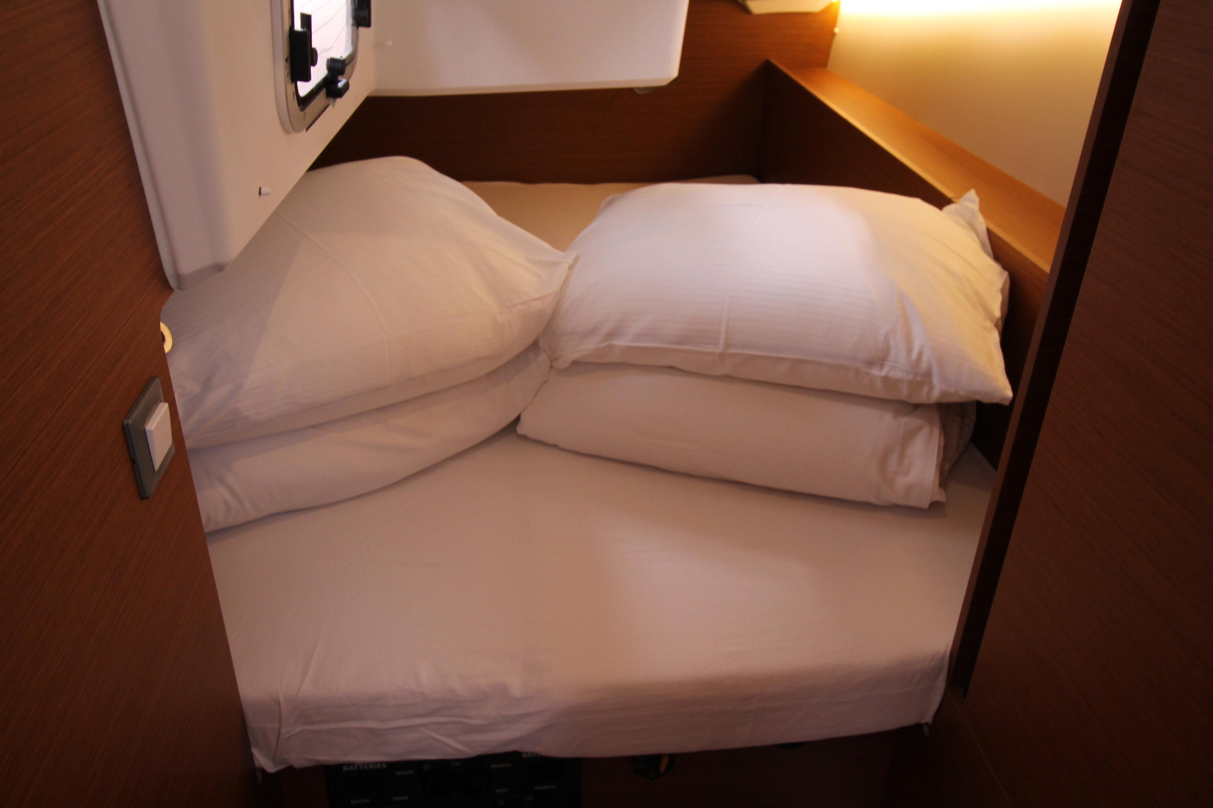 Sun Odyssey 380 - 3 cab. — photo 11