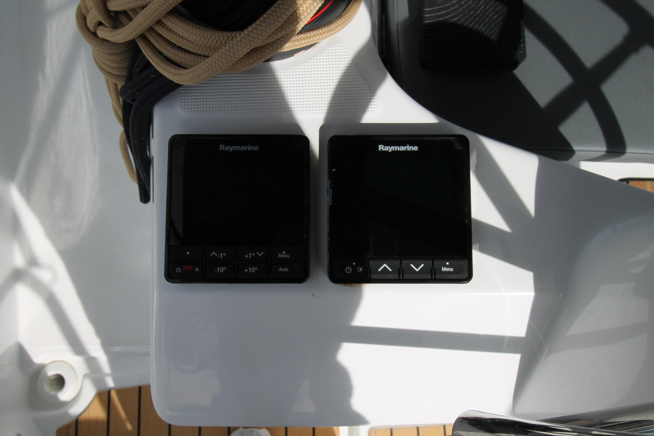 Sun Odyssey 380 - 3 cab. — photo 8