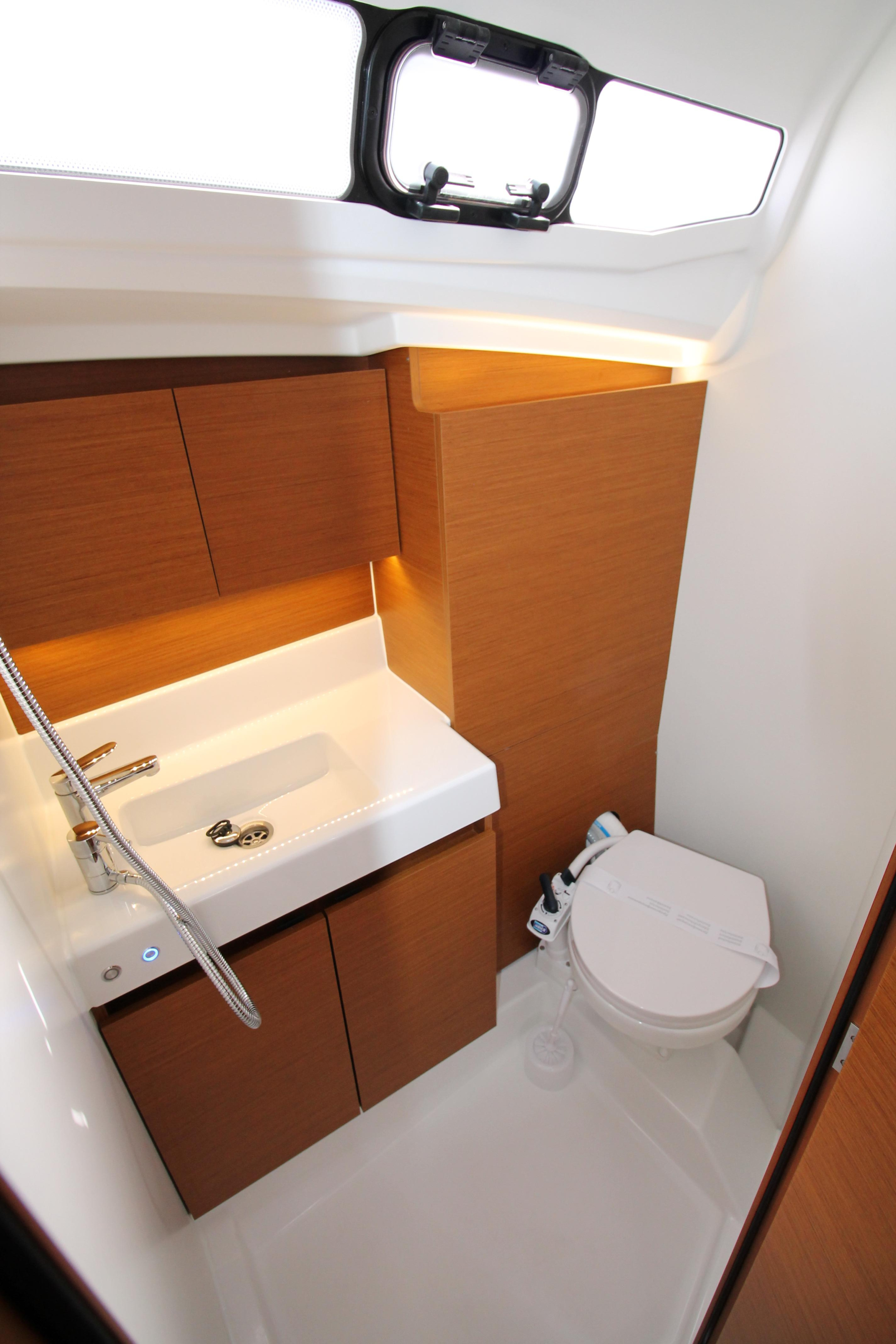 Sun Odyssey 380 - 3 cab. — photo 20