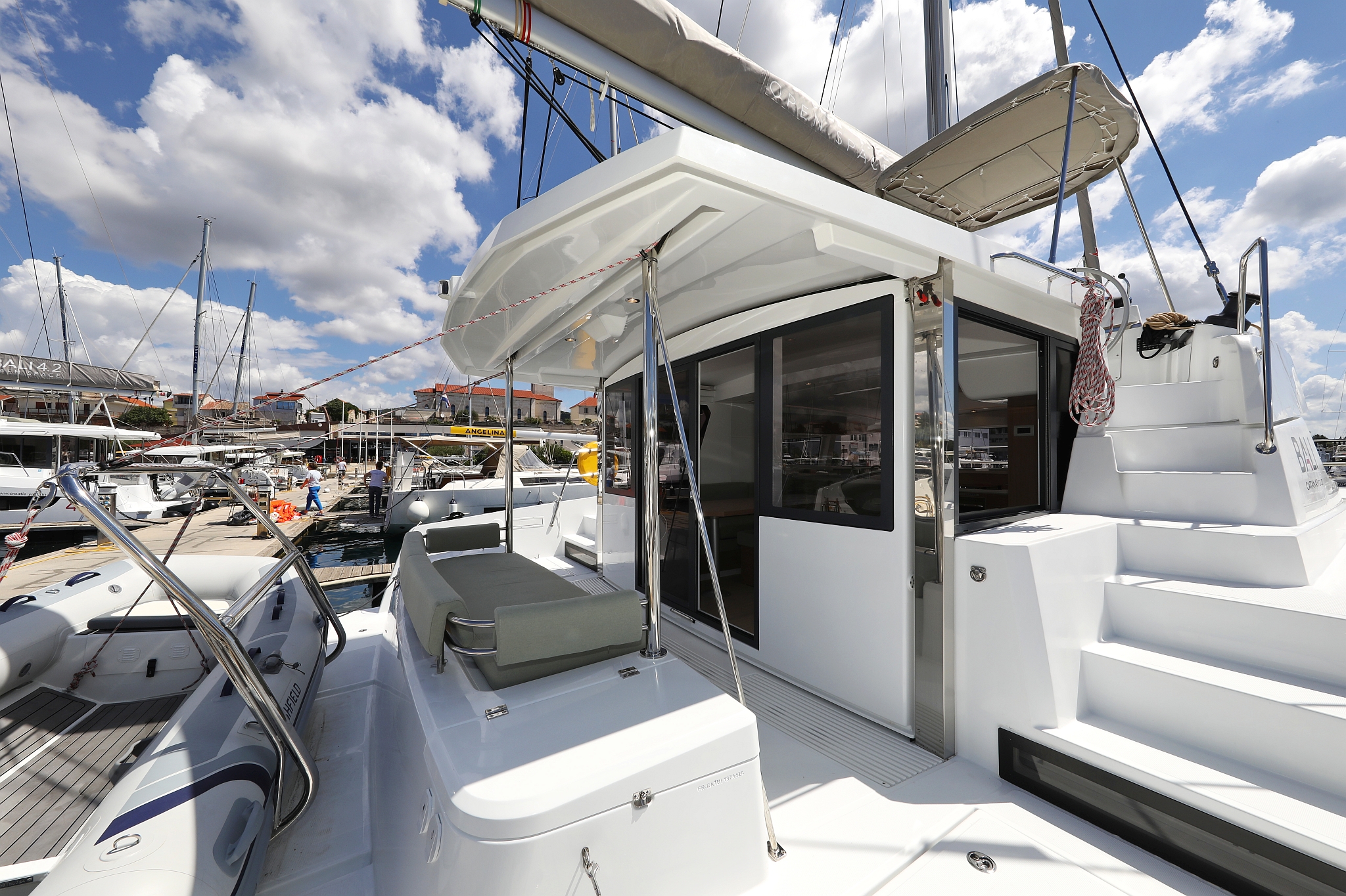 Bali 4.2 - 4 + 1 cab. — photo 4