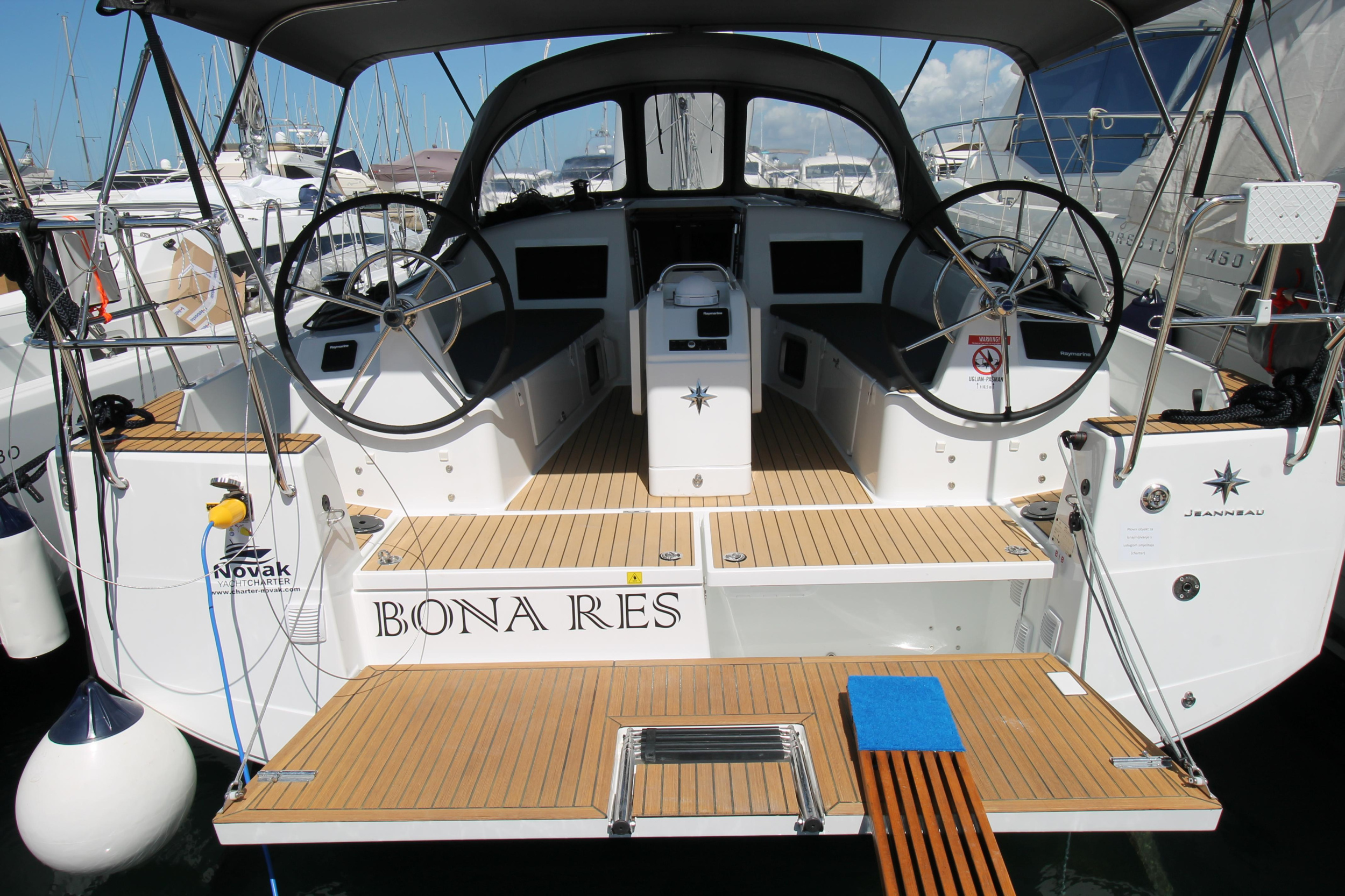 Sun Odyssey 410 - 3 cab. — photo 3