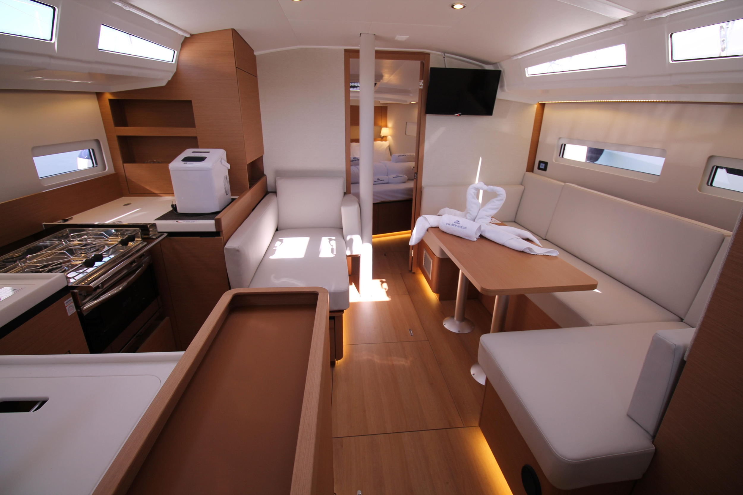 Sun Odyssey 410 - 3 cab. — photo 9