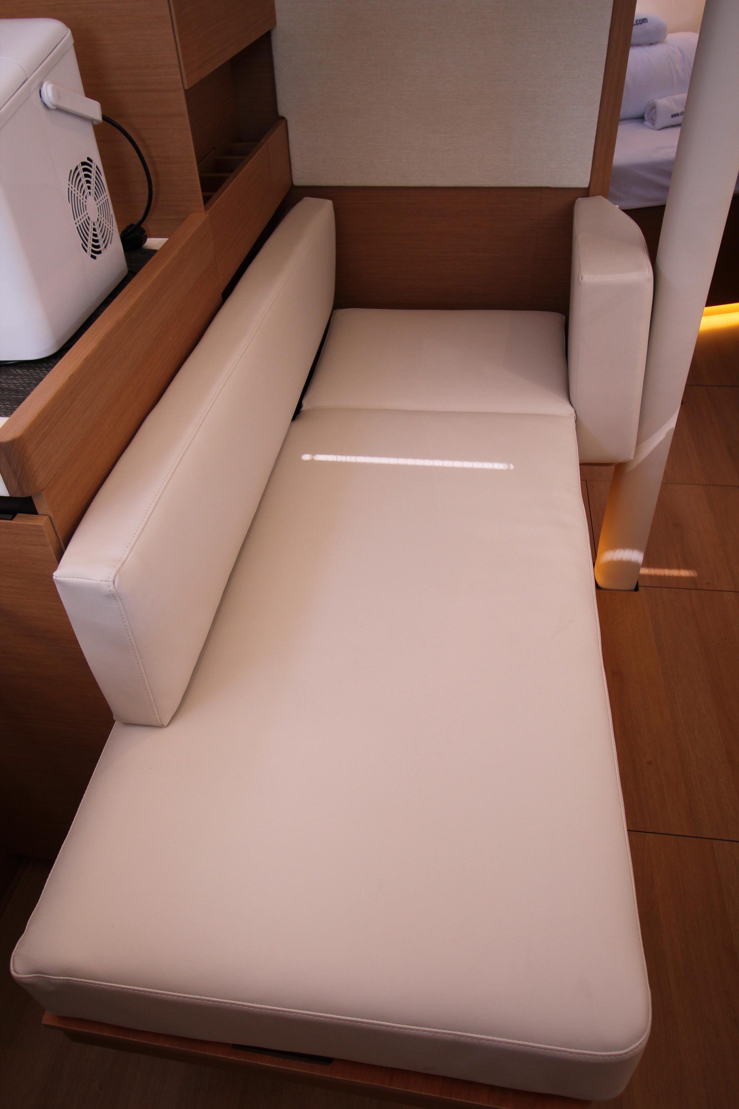 Sun Odyssey 410 - 3 cab. — photo 11