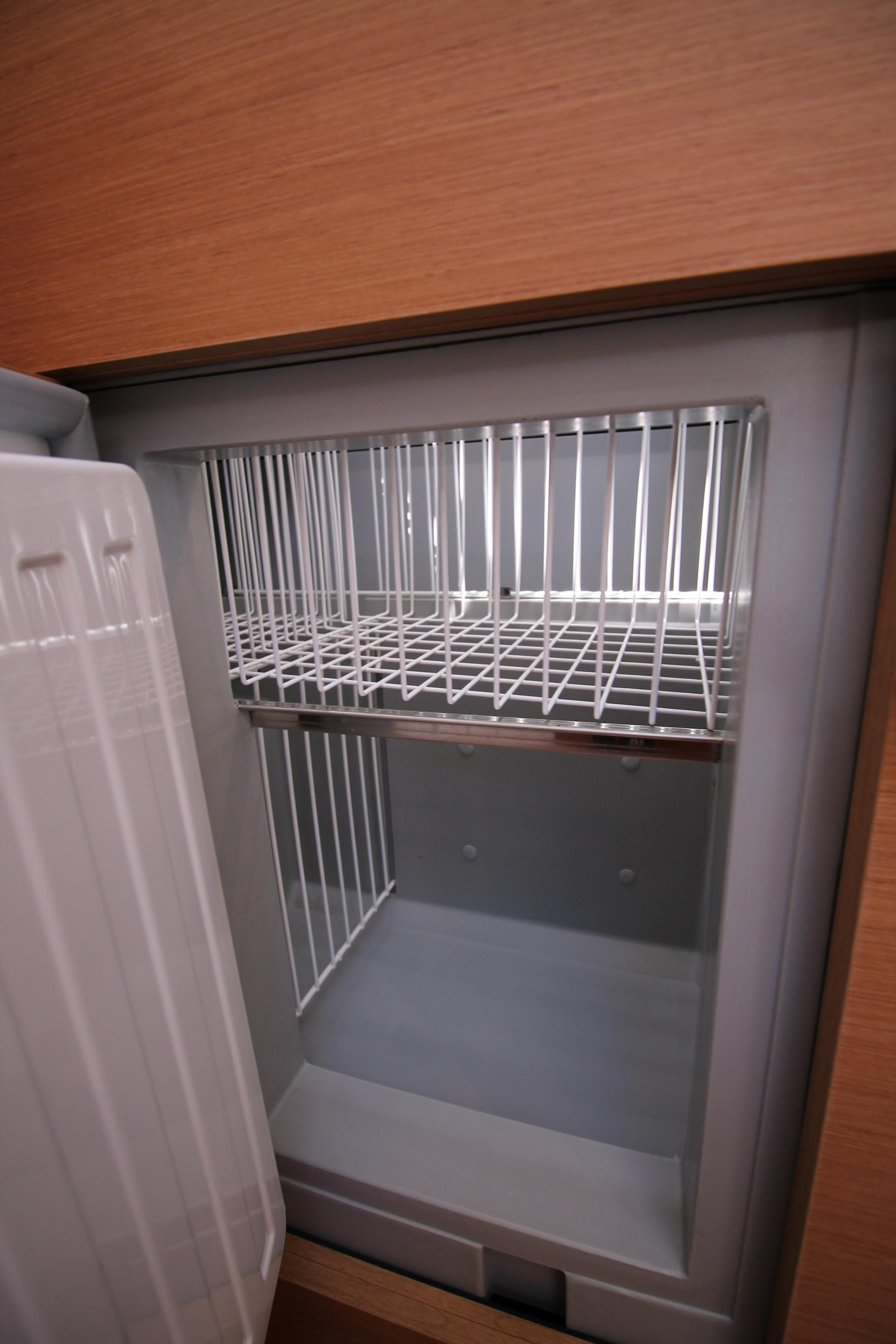 Sun Odyssey 410 - 3 cab. — photo 12