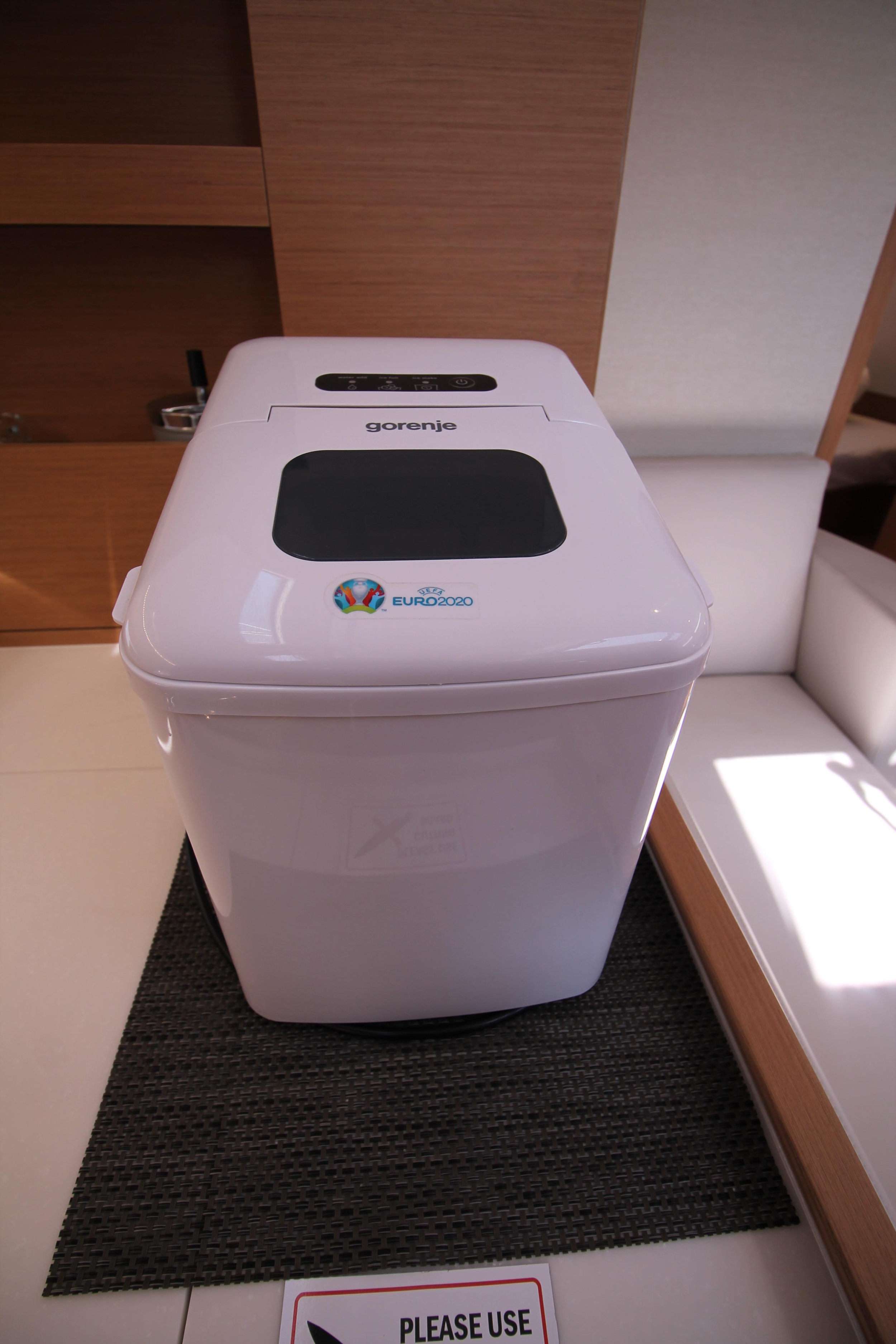 Sun Odyssey 410 - 3 cab. — photo 17