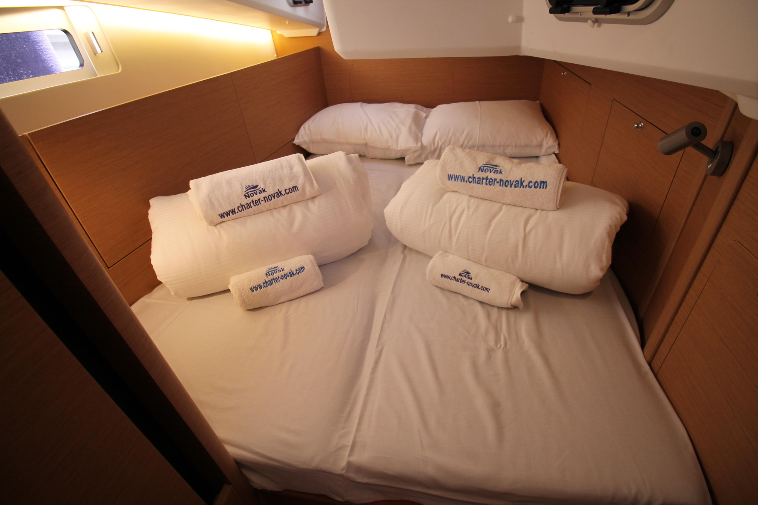 Sun Odyssey 410 - 3 cab. — photo 19