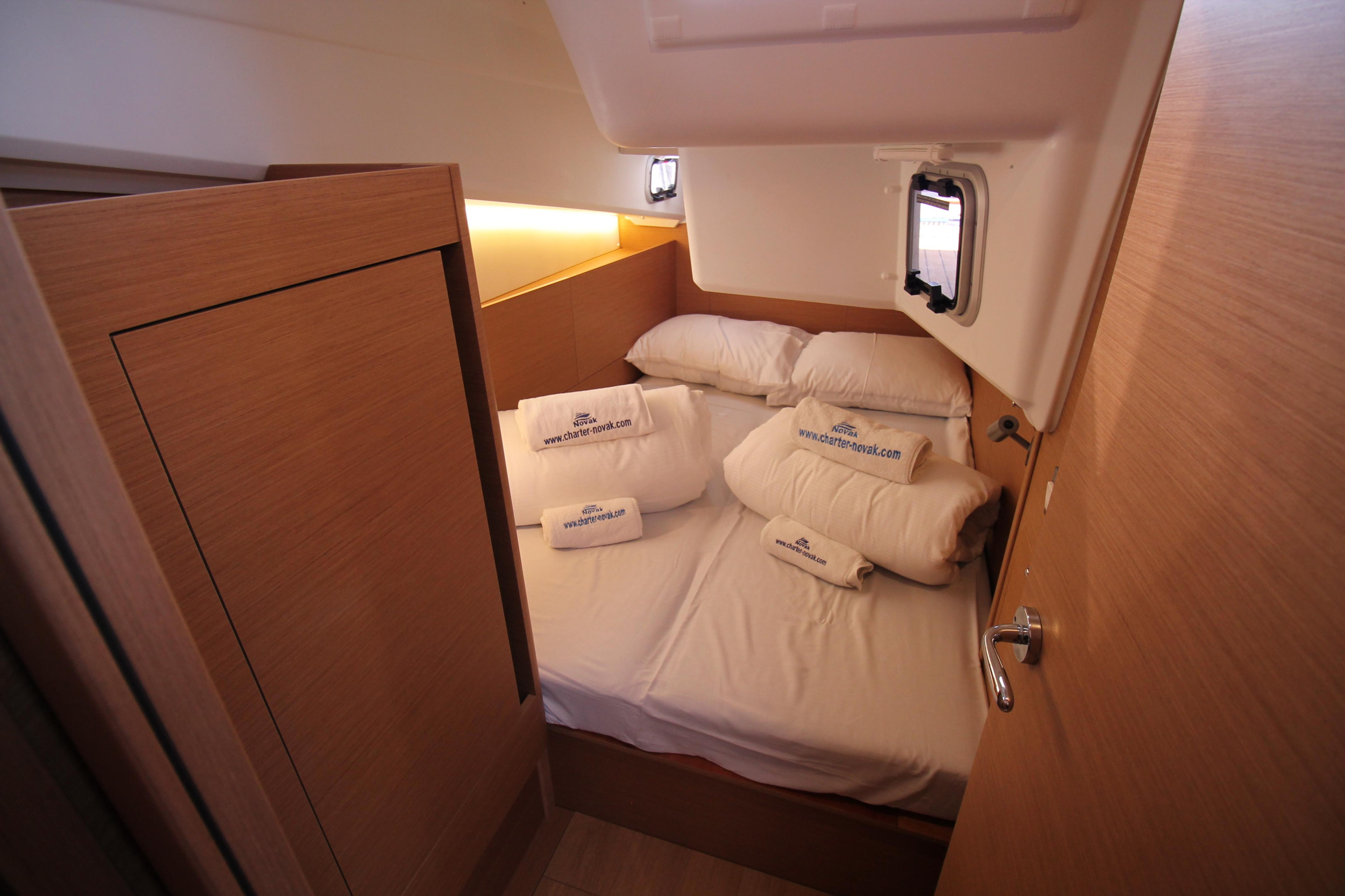 Sun Odyssey 410 - 3 cab. — photo 20