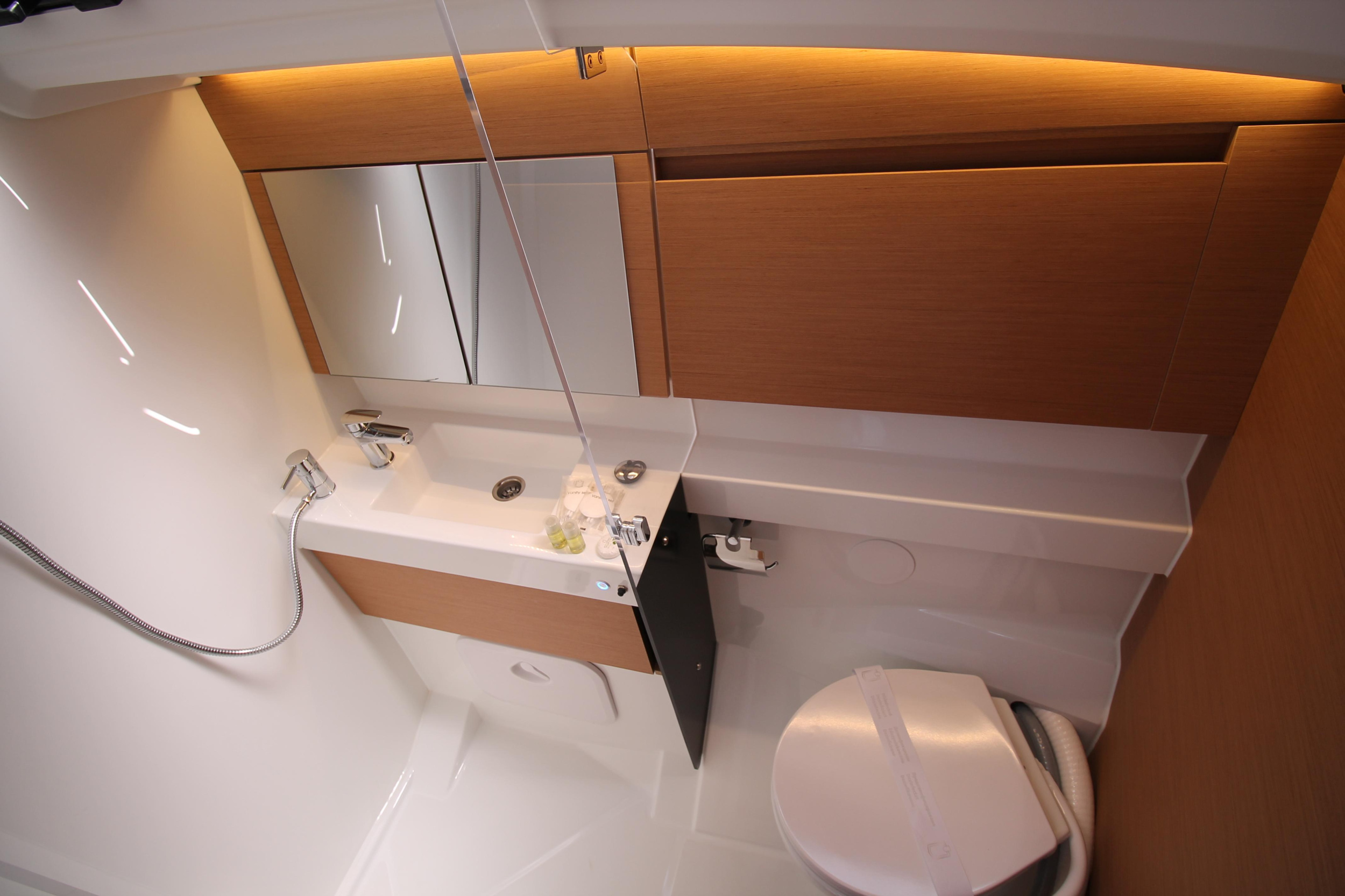Sun Odyssey 410 - 3 cab. — photo 22
