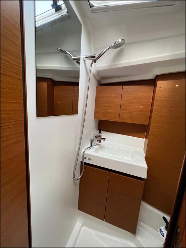 Sun Odyssey 380 - 3 cab. — photo 9