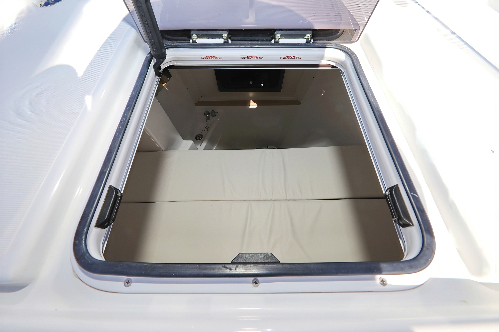 Dufour 530 - 6 cab. — photo 45
