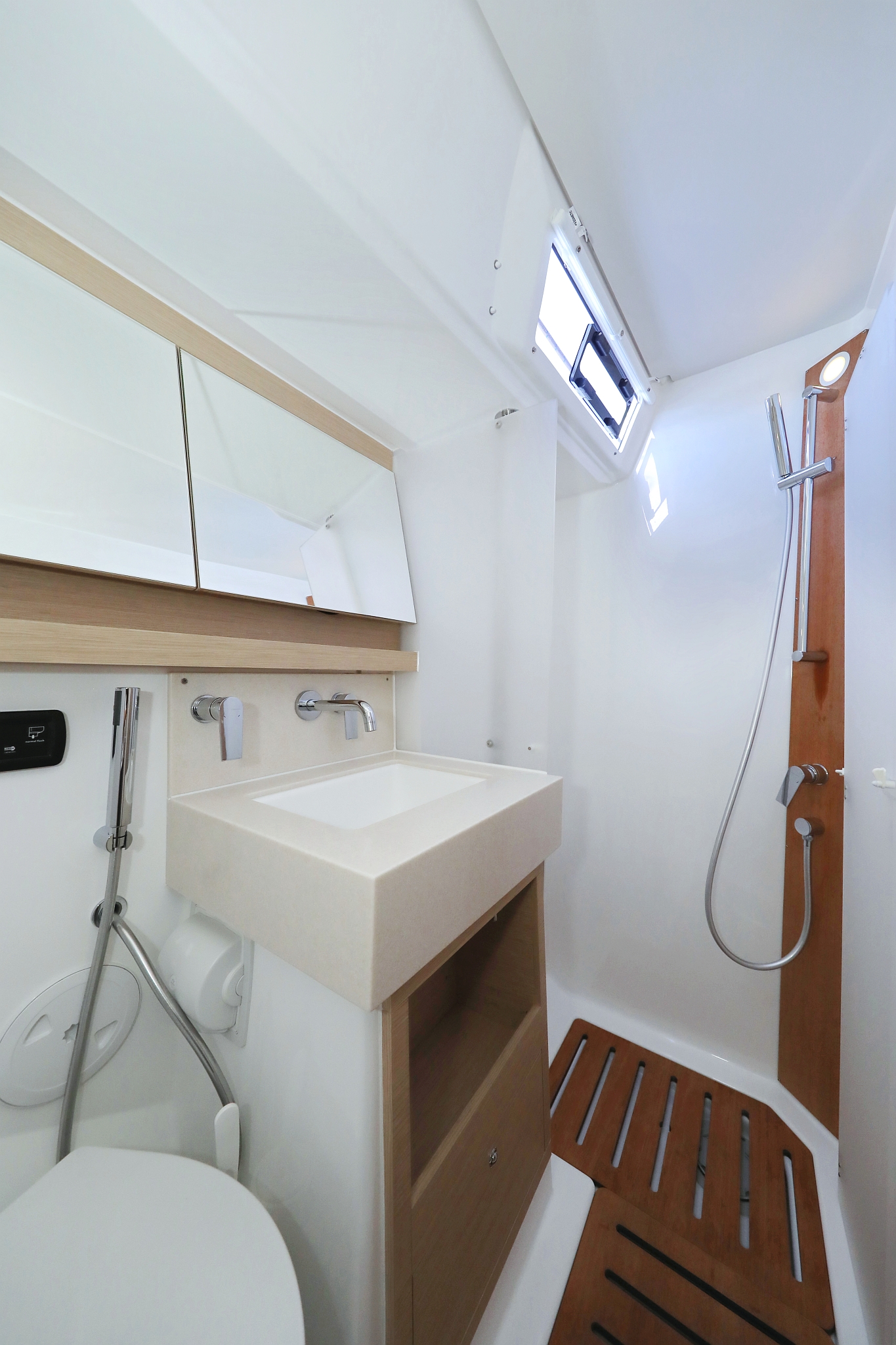 Dufour 530 - 6 cab. — photo 44