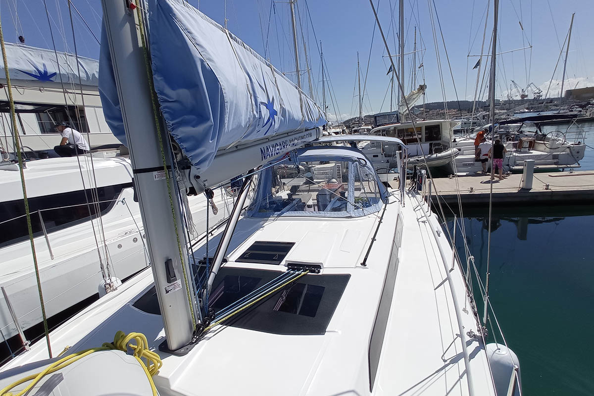 Dufour 41 - 4 cab. — photo 3
