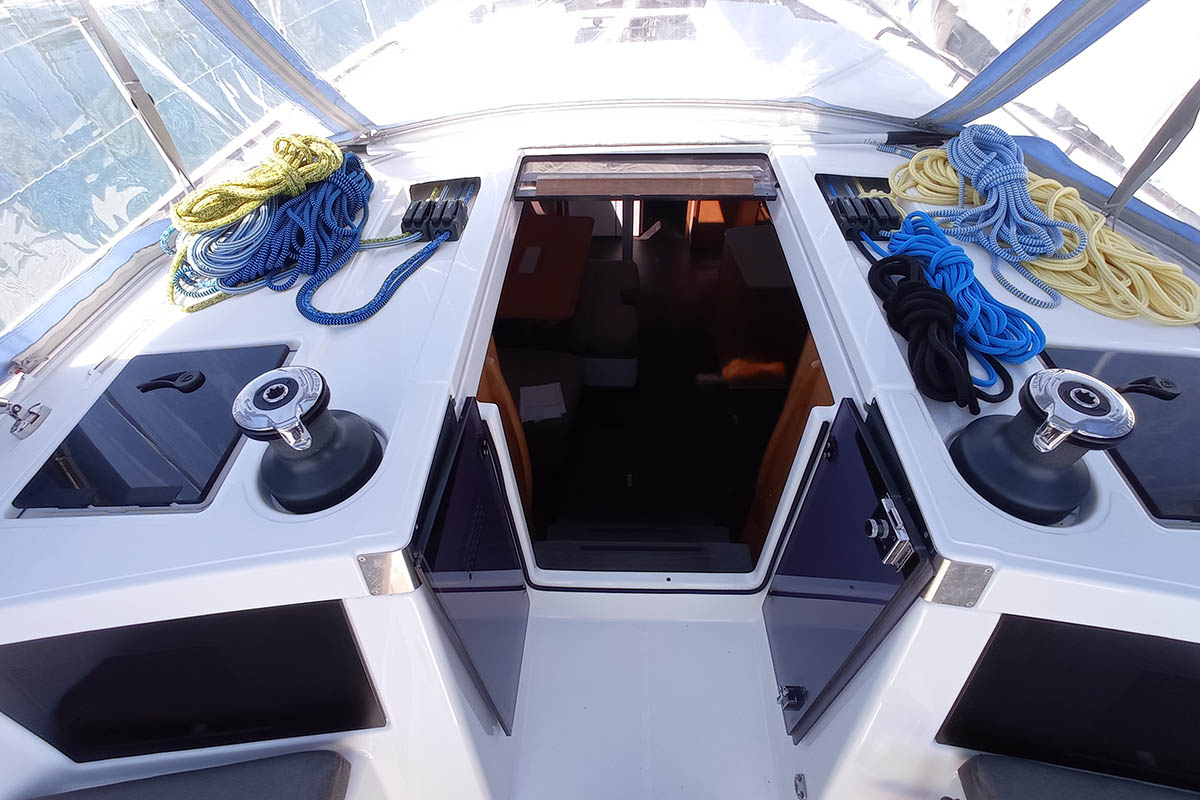 Dufour 41 - 4 cab. — photo 4