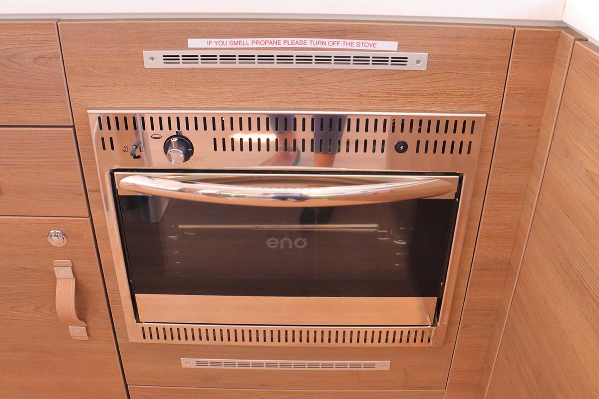 Bali 4.4 - 4 + 1 cab. — photo 23