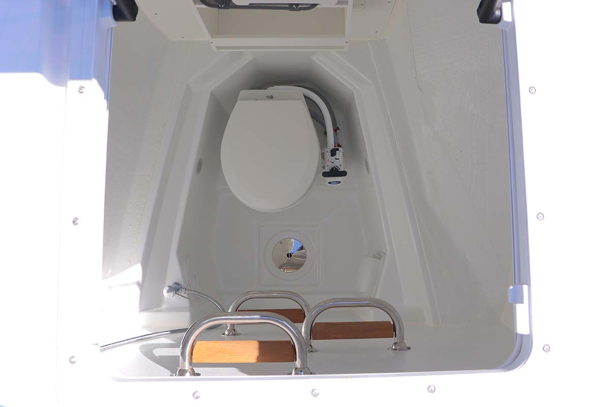 Bali 4.4 - 4 + 1 cab. — photo 34