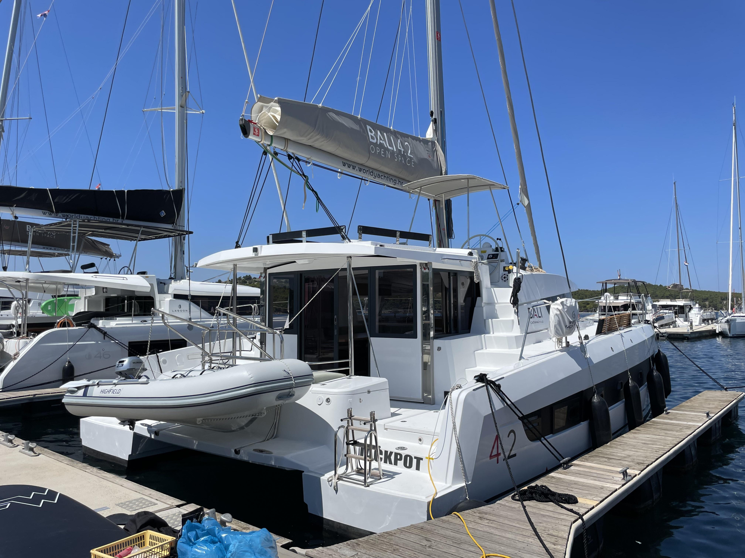 Bali 4.2 - 4 + 2 cab. — photo 4