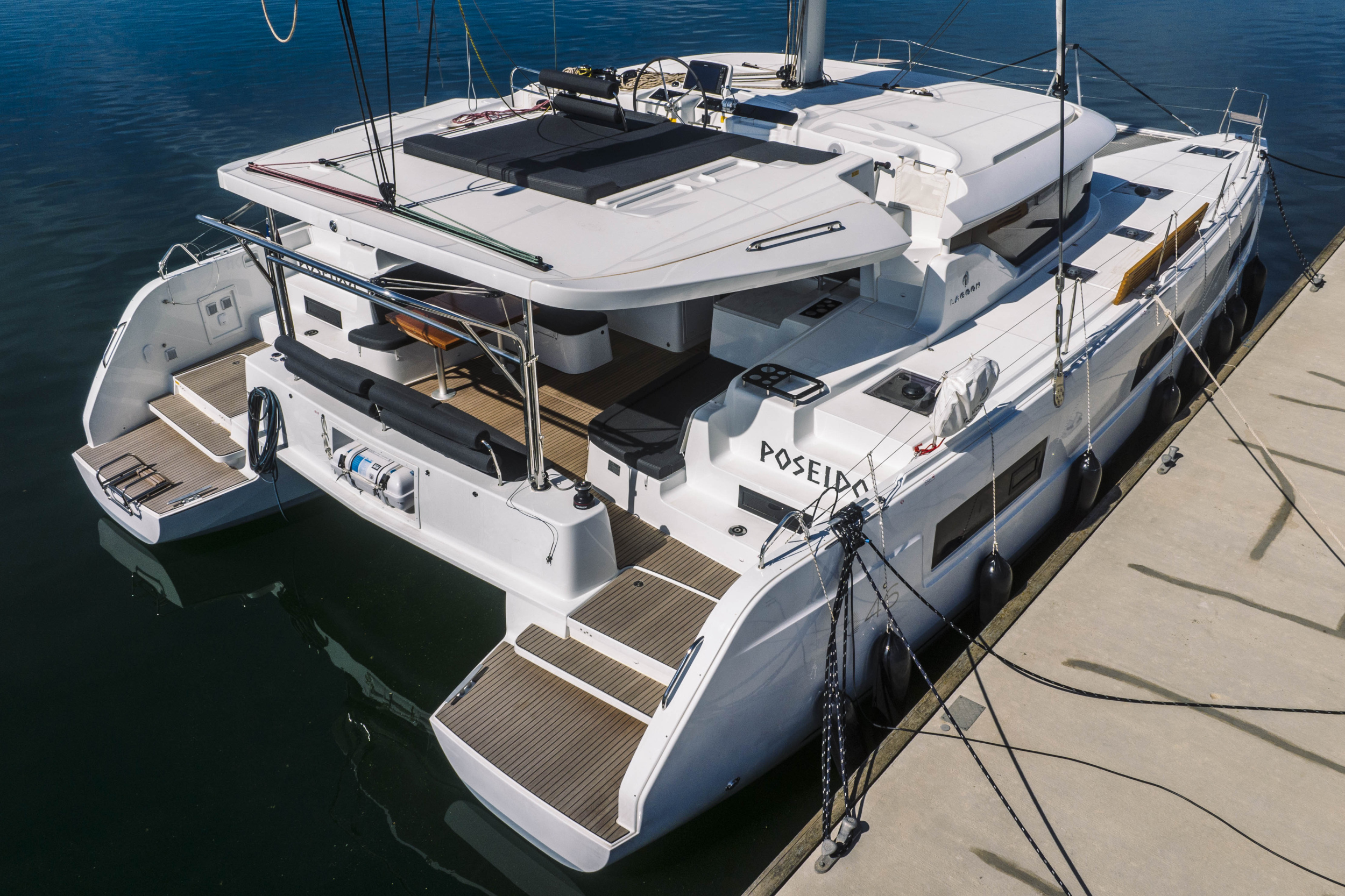 Lagoon 46 - 4 + 2 cab. — photo 2