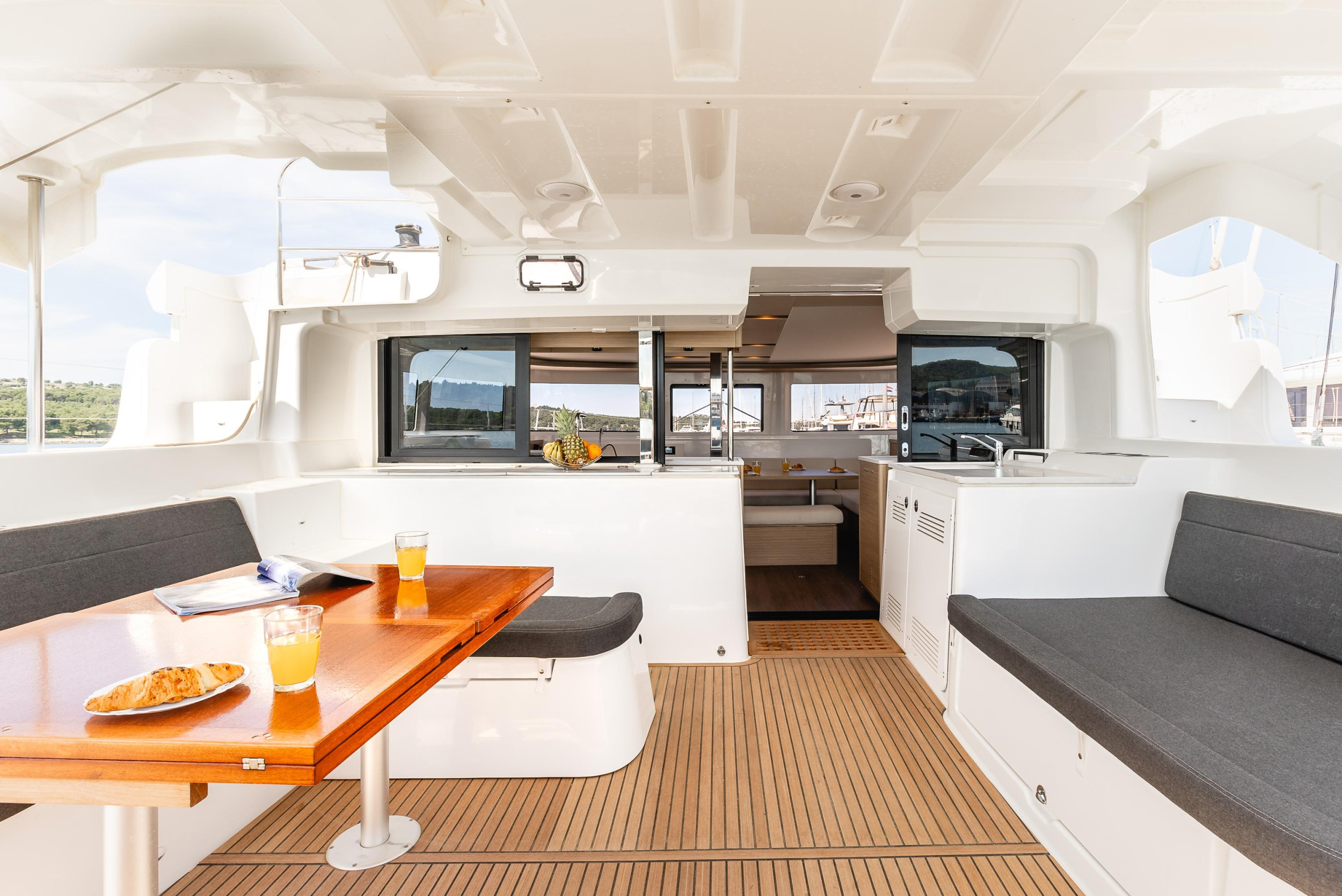 Lagoon 46 - 4 + 2 cab. — photo 10