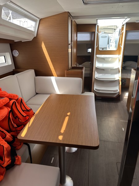 Sun Odyssey 440 - 4 cab. — photo 15