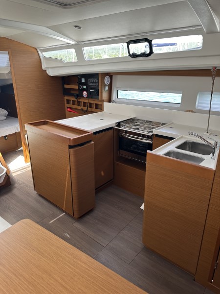 Sun Odyssey 440 - 4 cab. — photo 16