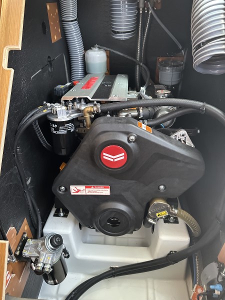 Sun Odyssey 440 - 4 cab. — photo 4