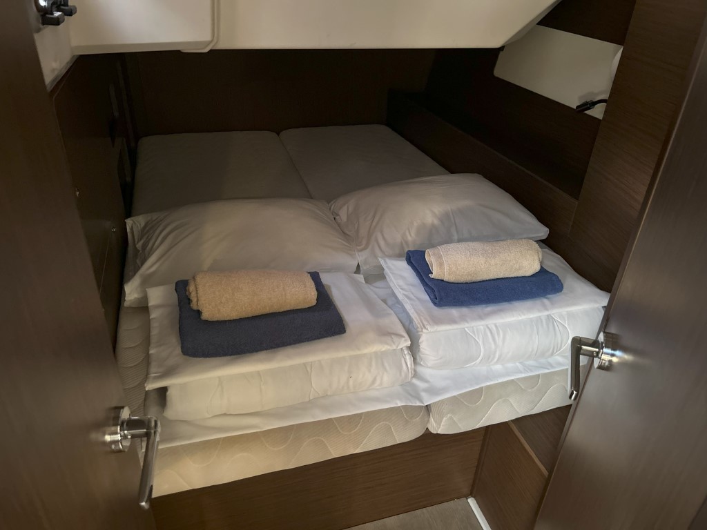 Oceanis 46.1 — photo 23