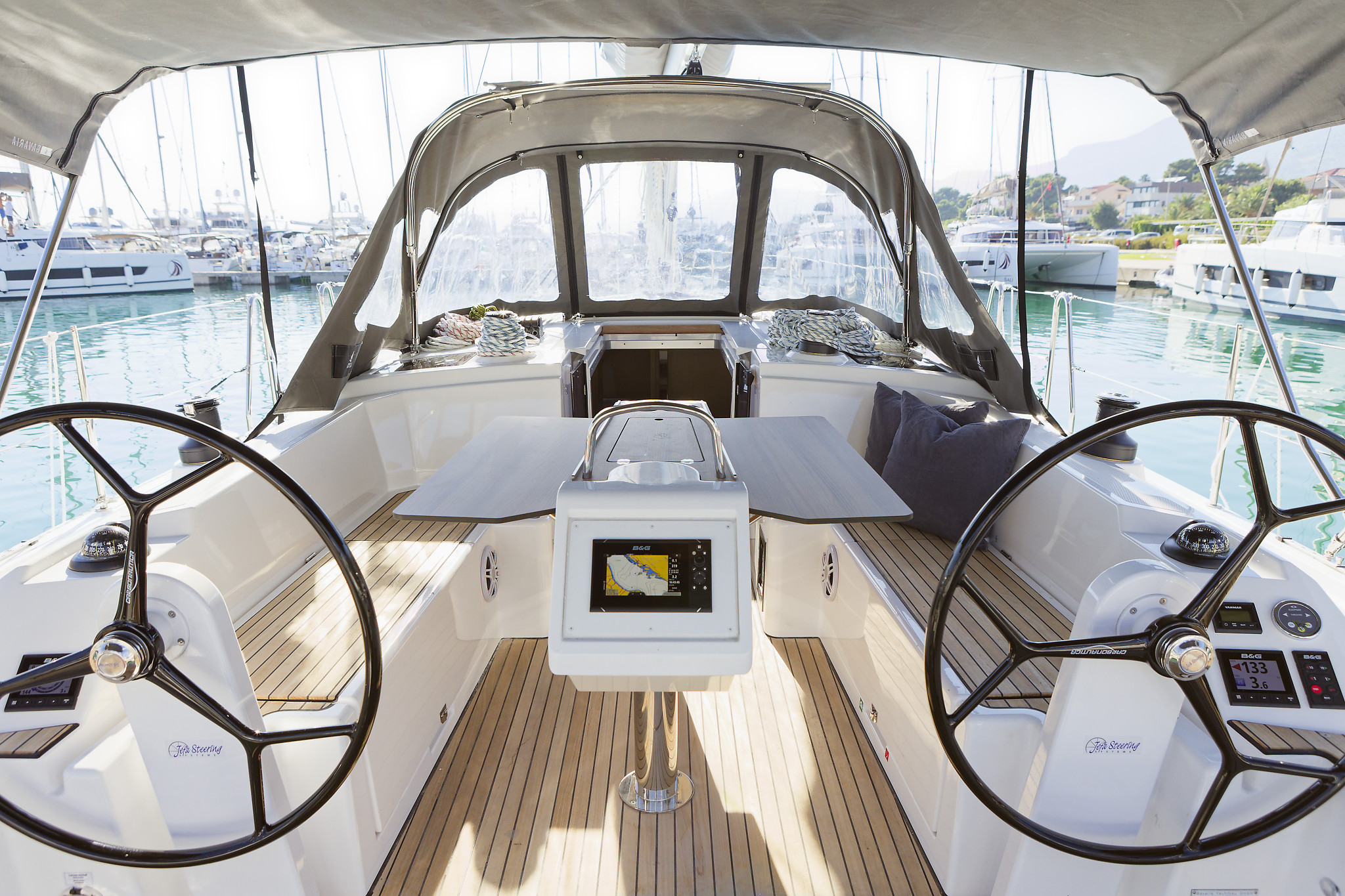 Bavaria C38 — photo 4
