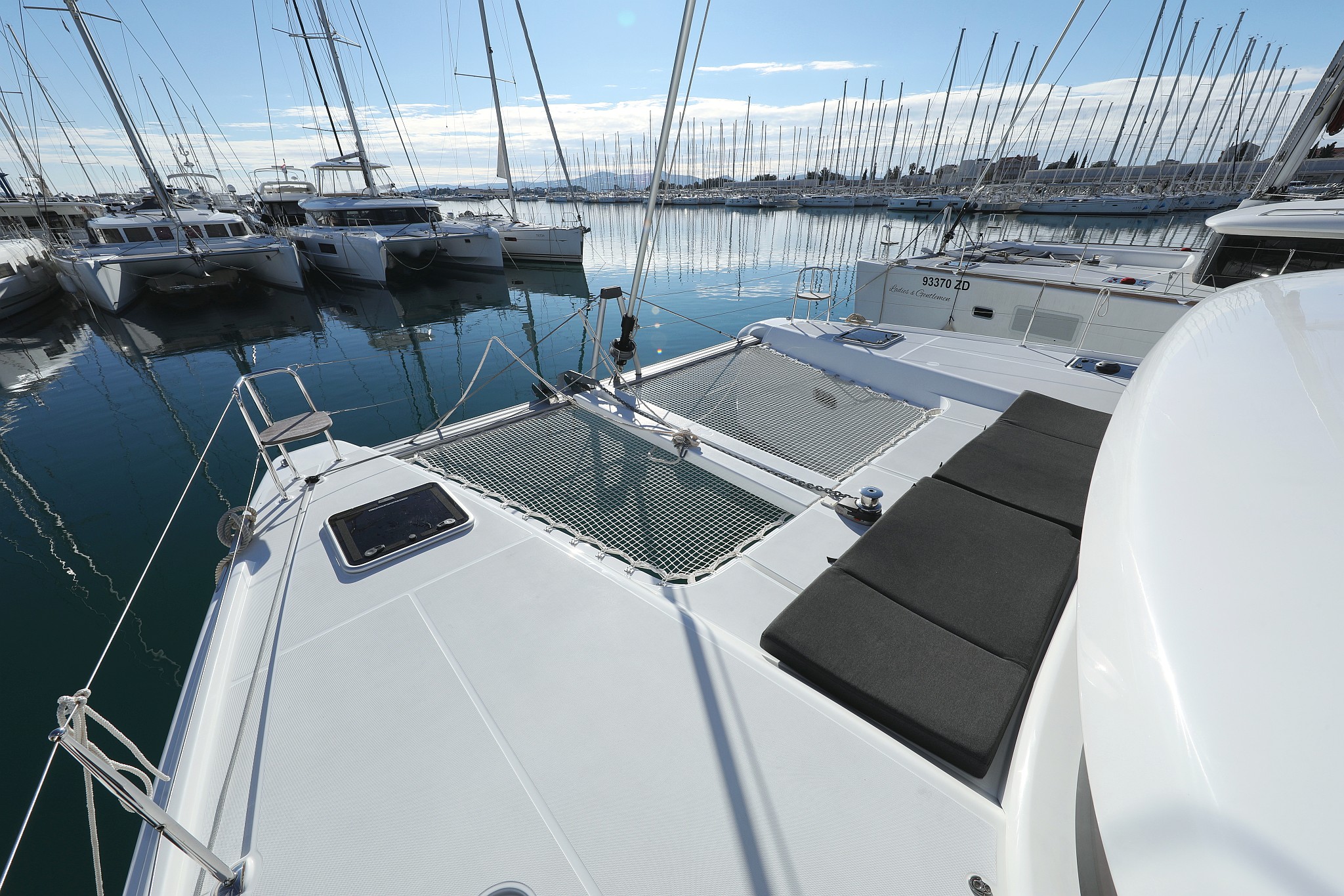 Lagoon 42 - 4 + 2 cab. — photo 6