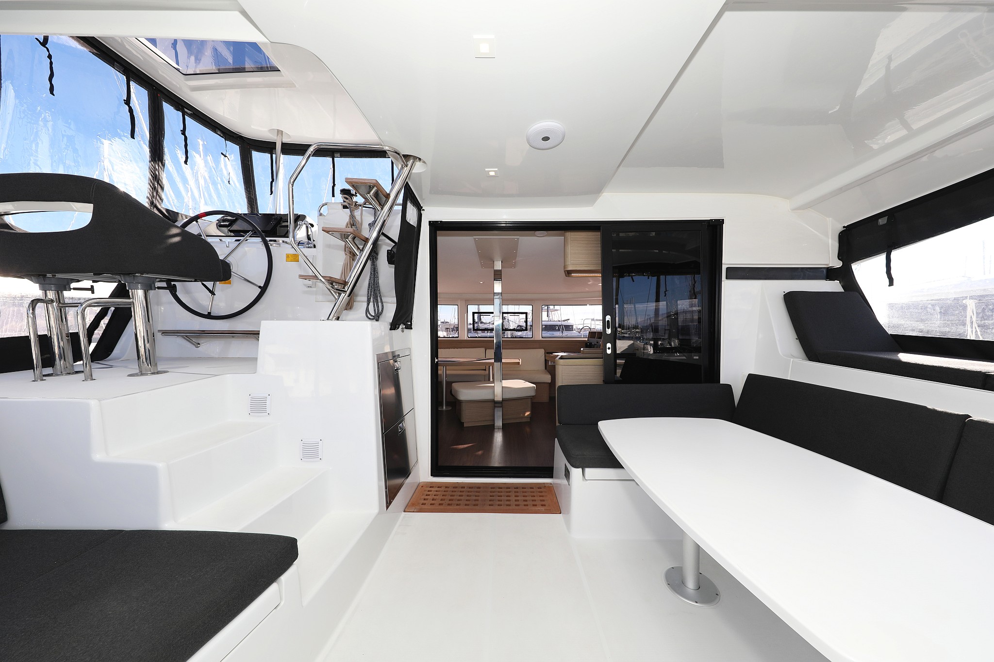 Lagoon 42 - 4 + 2 cab. — photo 12