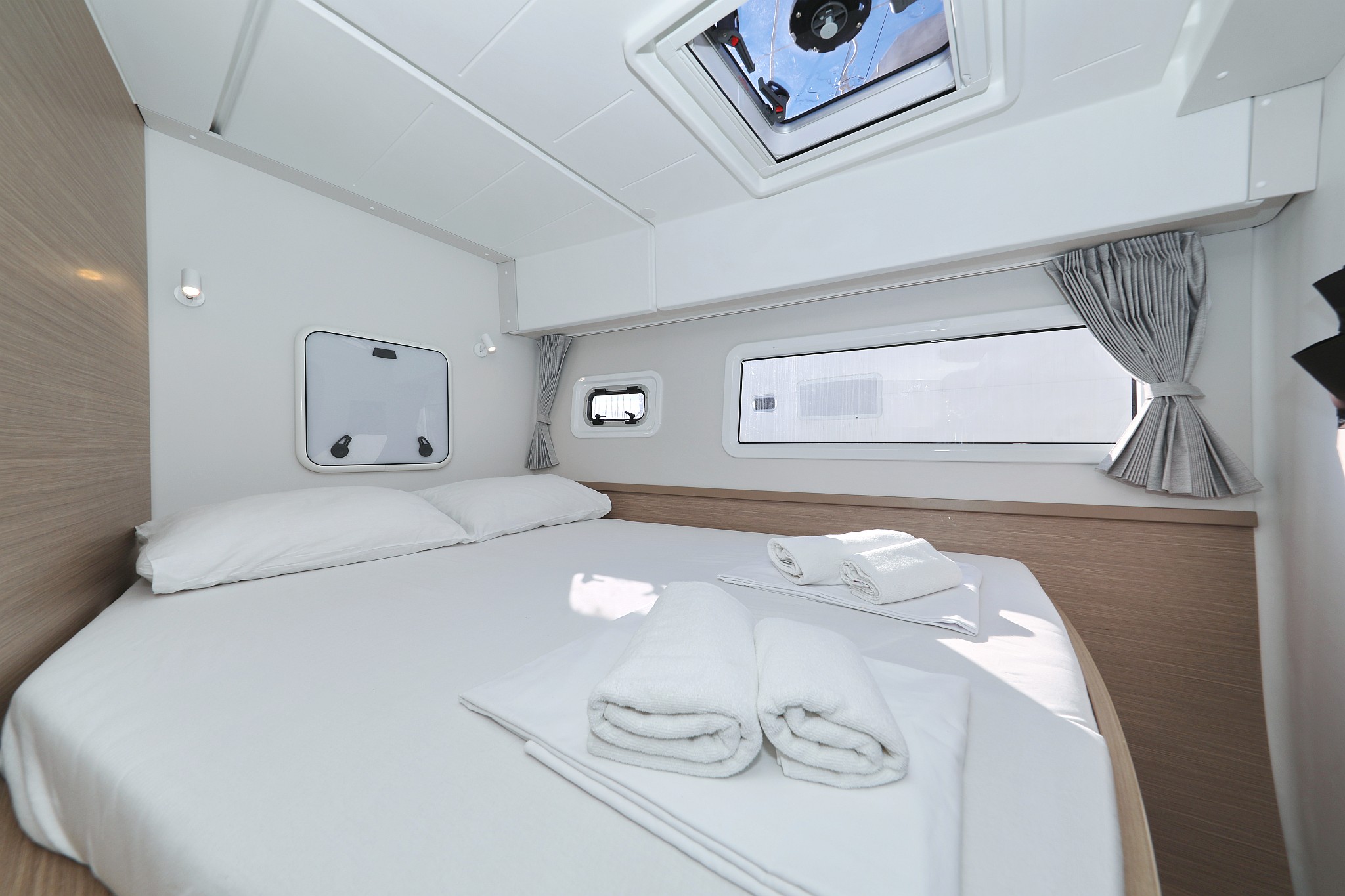 Lagoon 42 - 4 + 2 cab. — photo 27