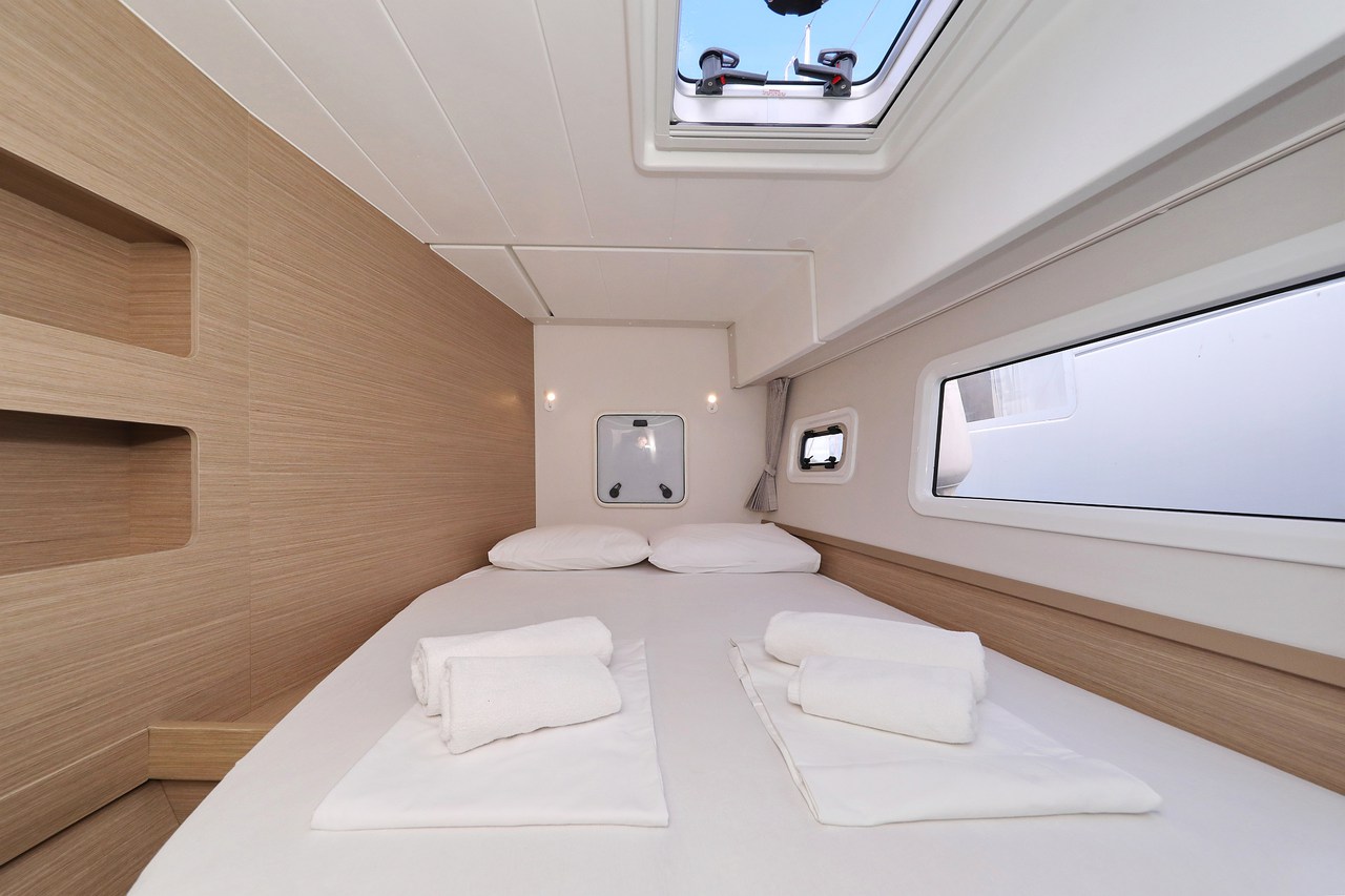 Lagoon 42 - 4 + 2 cab. — photo 21