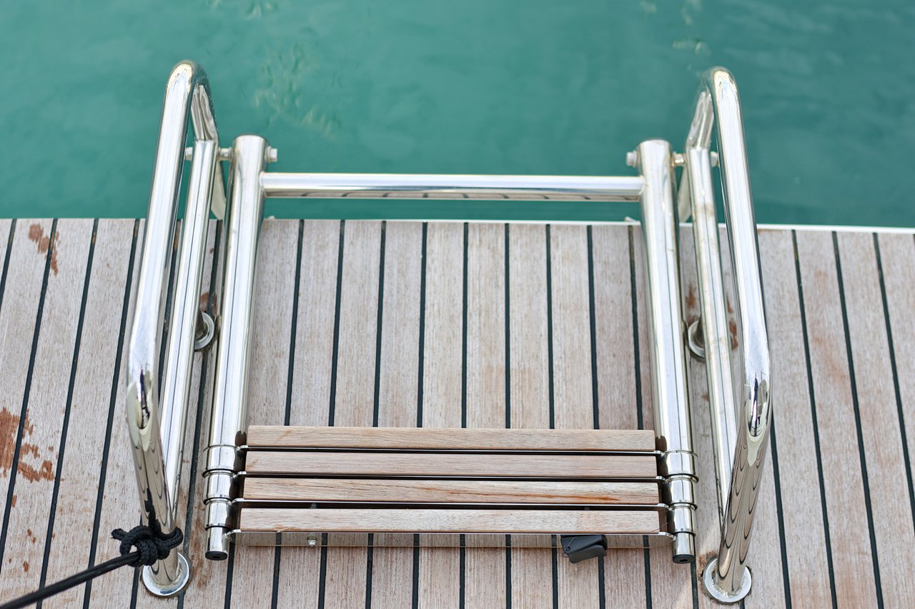 Lagoon 42 - 4 + 2 cab. — photo 21
