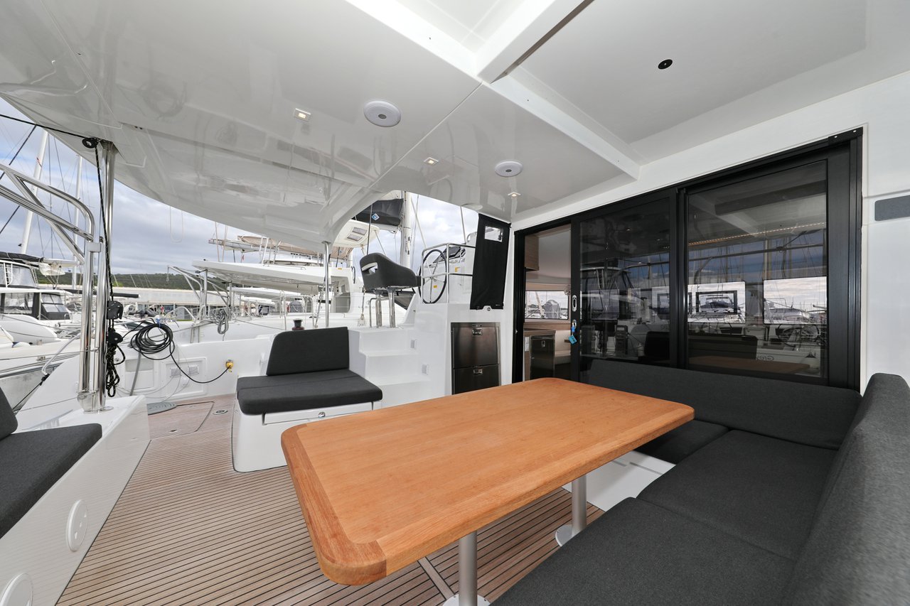 Lagoon 42 - 4 + 2 cab. — photo 23
