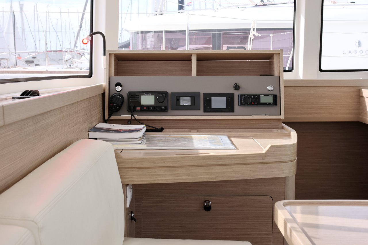 Lagoon 42 - 4 + 2 cab. — photo 28