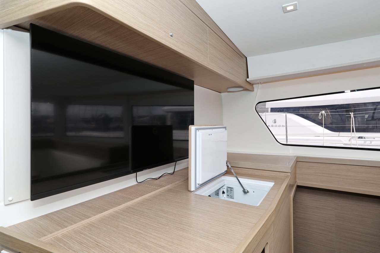 Lagoon 42 - 4 + 2 cab. — photo 32