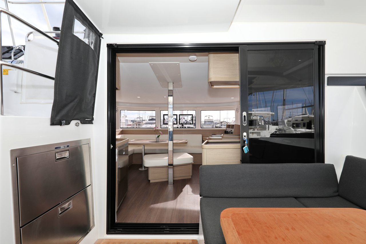 Lagoon 42 - 4 + 2 cab. — photo 42