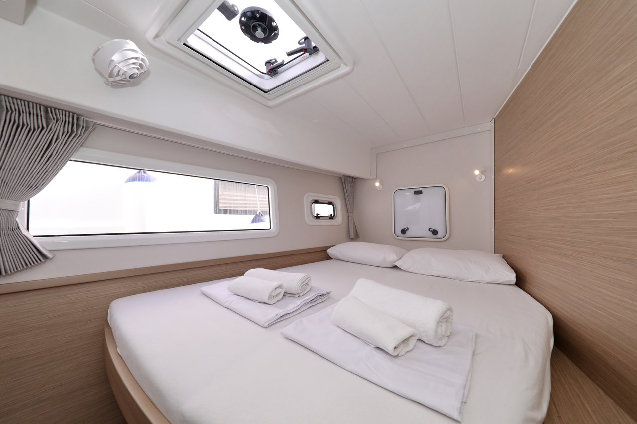 Lagoon 42 - 4 + 2 cab. — photo 46