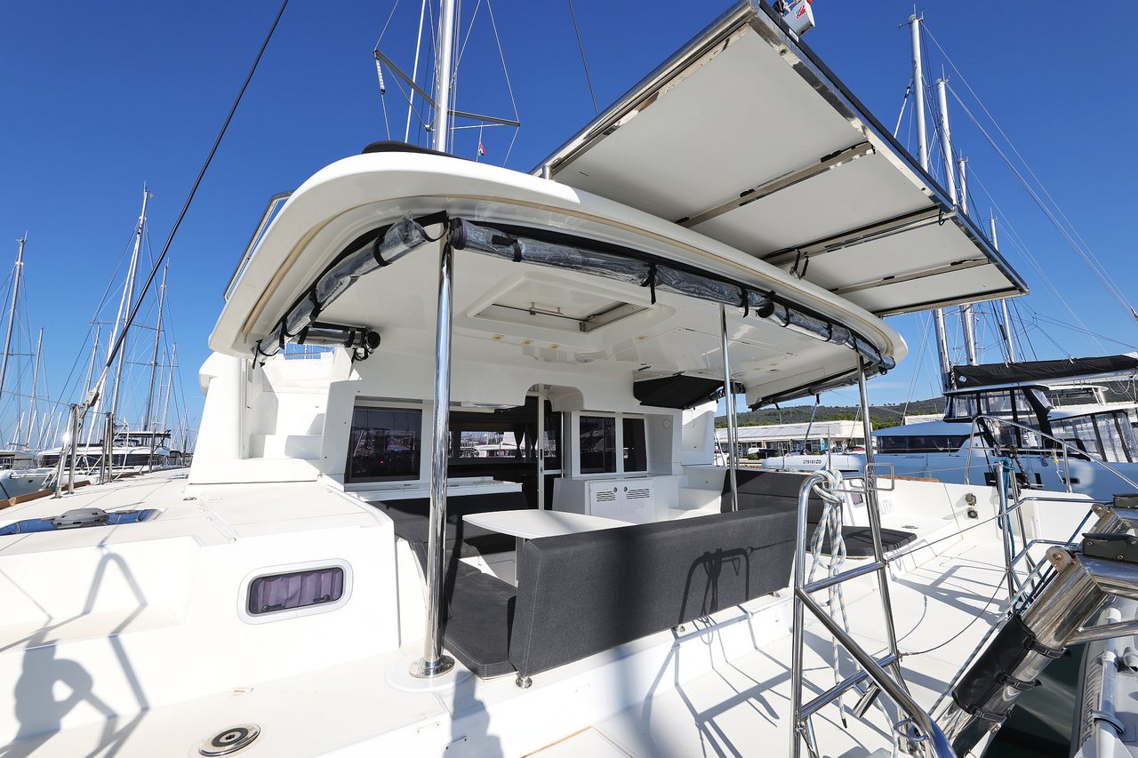 Lagoon 450 F - 4 + 2 cab. — photo 6