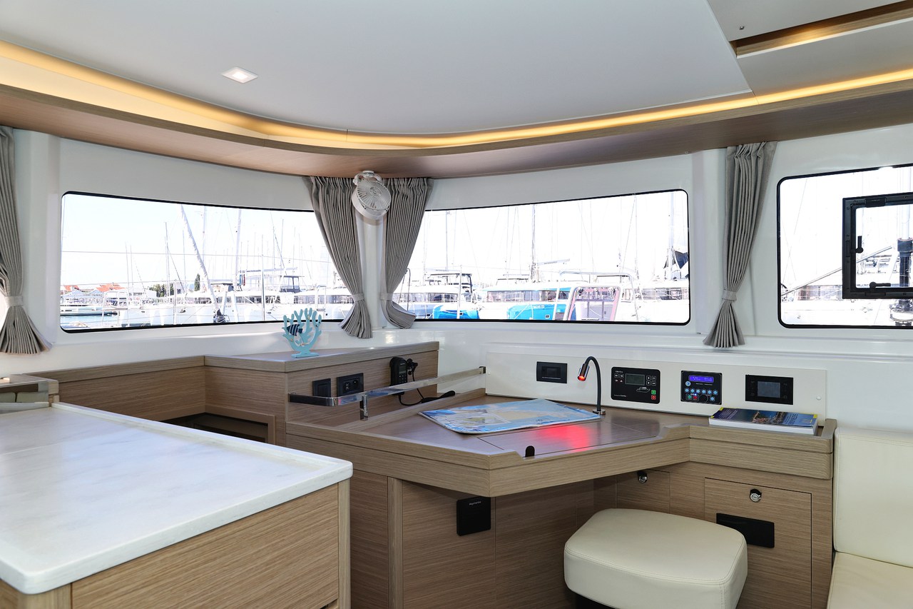 Lagoon 46 - 4 + 2 cab. — photo 18