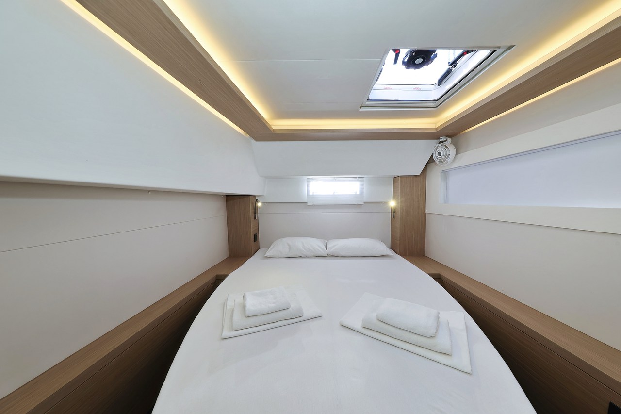 Lagoon 46 - 4 + 2 cab. — photo 24