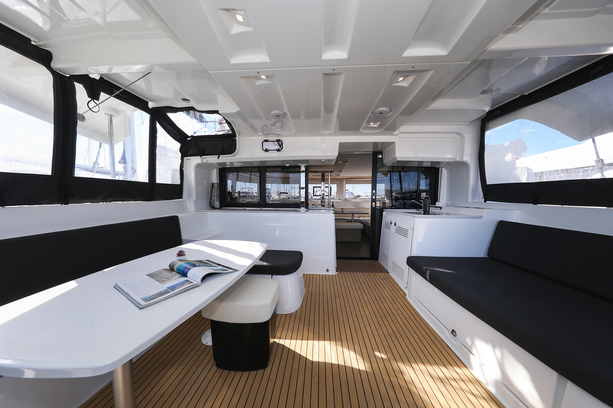 Lagoon 46 - 4 + 2 cab. — photo 11