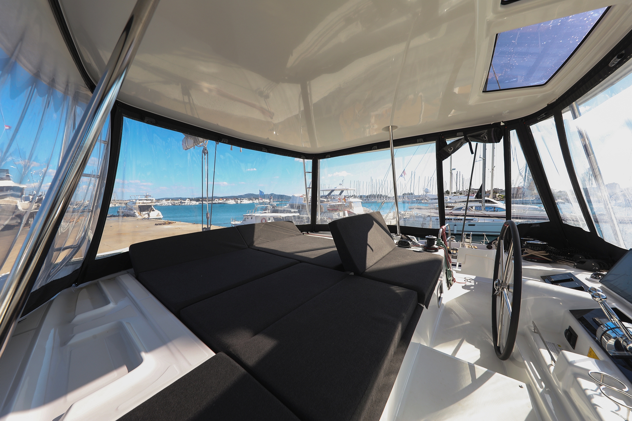 Lagoon 46 - 4 + 2 cab. — photo 20