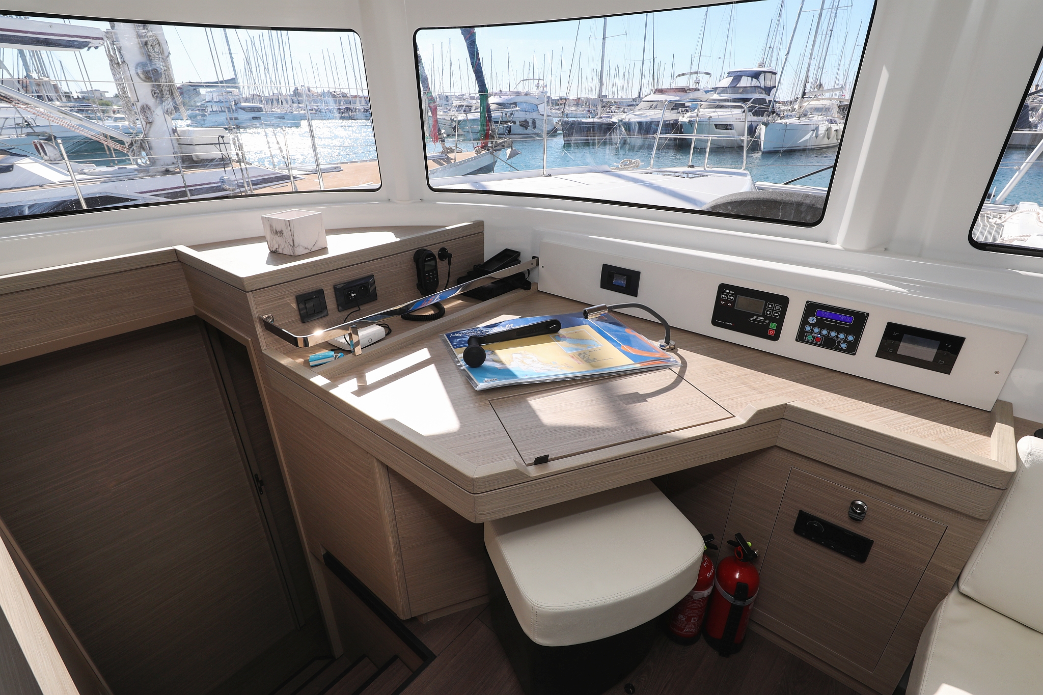 Lagoon 46 - 4 + 2 cab. — photo 41